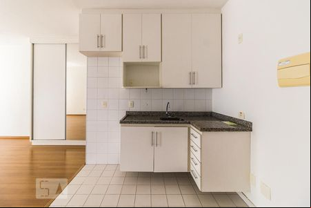 Cozinha de kitnet/studio à venda com 1 quarto, 45m² em Santa Cecília, São Paulo