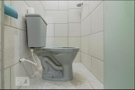Banheiro de kitnet/studio à venda com 1 quarto, 20m² em Santa Cruz, Belo Horizonte
