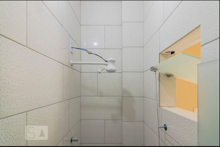 Banheiro de kitnet/studio à venda com 1 quarto, 20m² em Santa Cruz, Belo Horizonte