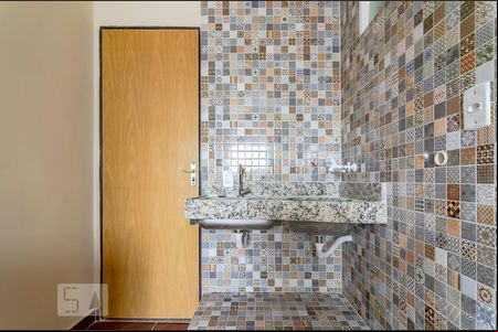 Cozinha de kitnet/studio à venda com 1 quarto, 17m² em Santa Cruz, Belo Horizonte