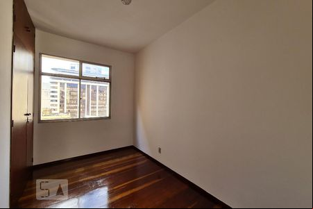 Quarto 2 de apartamento para alugar com 2 quartos, 87m² em Funcionários, Belo Horizonte