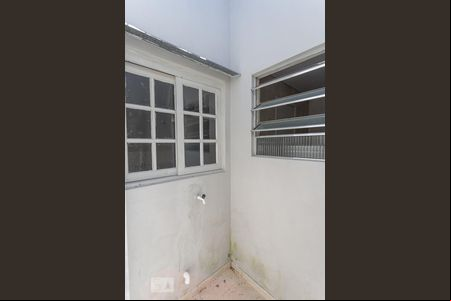 Área de serviço de casa de condomínio para alugar com 1 quarto, 36m² em Camaquã, Porto Alegre