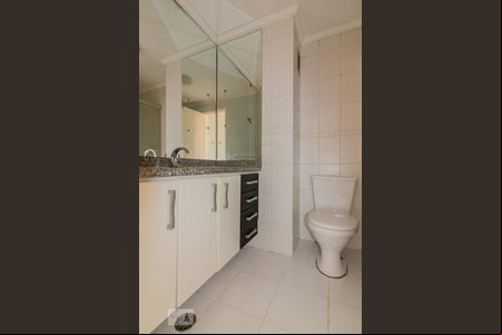 Banheiro de apartamento à venda com 3 quartos, 60m² em Parque Marajoara, Santo André