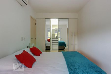 Quarto de apartamento para alugar com 2 quartos, 90m² em Campeche, Florianópolis