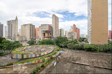 Vista de kitnet/studio à venda com 1 quarto, 40m² em Lourdes, Belo Horizonte