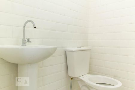 Banheiro de kitnet/studio à venda com 1 quarto, 31m² em Todos Os Santos, Rio de Janeiro