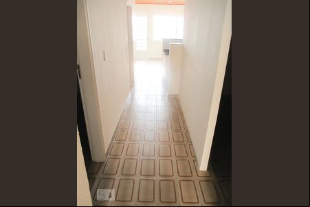 Corredor de casa à venda com 2 quartos, 68m² em Jardim Pacaembu, Jundiaí