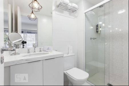 Banheiro de kitnet/studio à venda com 1 quarto, 40m² em Consolação, São Paulo