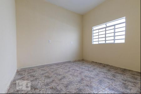 Quarto de casa para alugar com 2 quartos, 50m² em Vila Industrial, Campinas