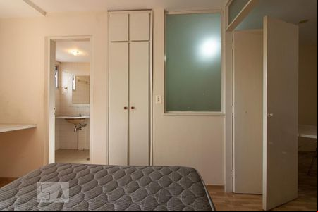 Quarto de kitnet/studio à venda com 1 quarto, 50m² em Indianópolis, São Paulo