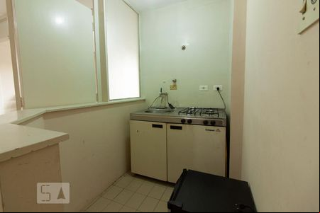 Cozinha de kitnet/studio à venda com 1 quarto, 50m² em Indianópolis, São Paulo