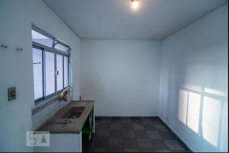 Cozinha de casa à venda com 1 quarto, 55m² em Vila Invernada, São Paulo
