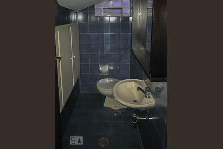 Lavabo  de casa para alugar com 3 quartos, 130m² em Parque Jabaquara, São Paulo