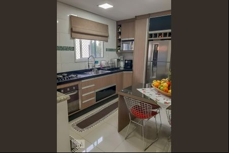 Cozinha de apartamento à venda com 2 quartos, 140m² em Vila Marina, Santo André