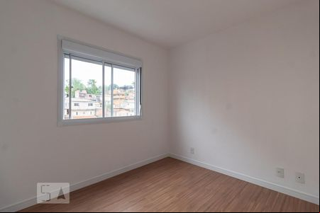 Quarto 2 de apartamento para alugar com 2 quartos, 50m² em Jardim Roberto, Osasco