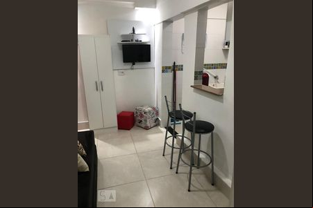 Sala/Quarto de kitnet/studio à venda com 1 quarto, 18m² em Mirandópolis, São Paulo