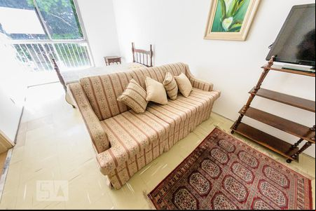 Sala / Quarto de kitnet/studio para alugar com 1 quarto, 30m² em Centro, Campinas