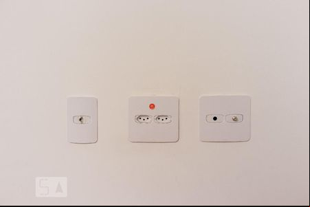 Sala/Quarto - Detalhe de kitnet/studio à venda com 1 quarto, 26m² em Bela Vista, São Paulo