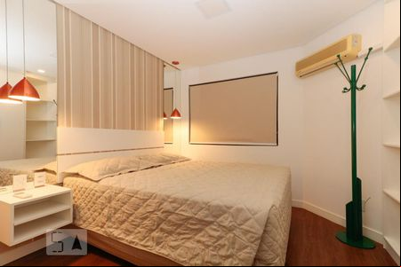 Quarto de kitnet/studio para alugar com 1 quarto, 42m² em Jardim Paulistano, São Paulo