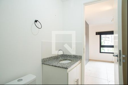 Banheiro de kitnet/studio para alugar com 1 quarto, 24m² em Consolação, São Paulo