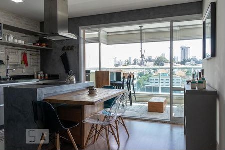 Cozinha de kitnet/studio à venda com 1 quarto, 43m² em Jardim Aeroporto, São Paulo