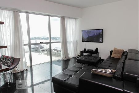 Sala de kitnet/studio à venda com 2 quartos, 120m² em Vila da Serra, Nova Lima