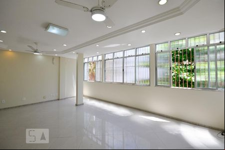 Sala 1 de casa de condomínio para alugar com 3 quartos, 250m² em Maracanã, Rio de Janeiro