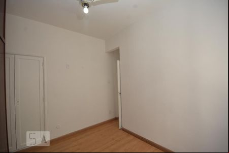 Quarto 2 de apartamento para alugar com 2 quartos, 54m² em Flamengo, Rio de Janeiro