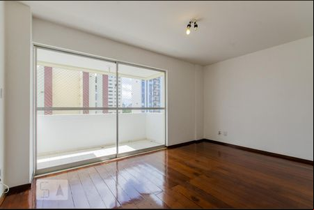 Sala 1 de apartamento para alugar com 3 quartos, 110m² em Pituba, Salvador