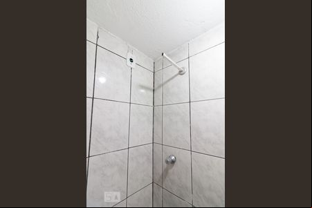Banheiro de casa para alugar com 1 quarto, 40m² em Jardim Silvia, Guarulhos