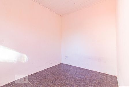 Quarto 2 de casa para alugar com 2 quartos, 60m² em Tatuquara, Curitiba