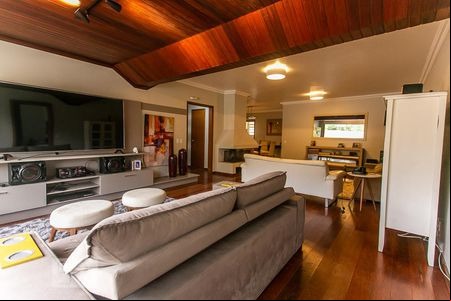 Sala de casa de condomínio à venda com 3 quartos, 188m² em Pedra Redonda, Porto Alegre