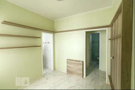 Sala de apartamento para alugar com 1 quarto, 47m² em Centro Histórico, Porto Alegre