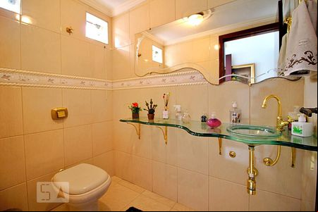 Lavabo de casa para alugar com 4 quartos, 400m² em Vila Homero Thon, Santo André