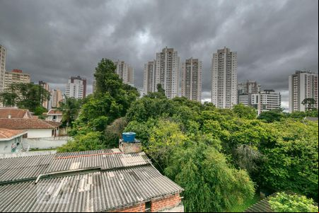 Vista do Quarto de apartamento para alugar com 1 quarto, 32m² em Cristo Rei, Curitiba