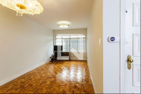 Sala de casa para alugar com 3 quartos, 190m² em Indianópolis, São Paulo