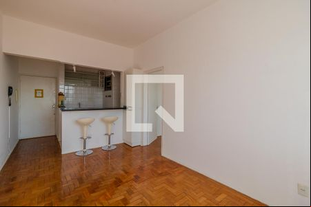 Sala de apartamento para alugar com 1 quarto, 43m² em Centro Histórico, Porto Alegre
