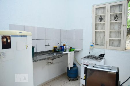 Cozinha de casa para alugar com 2 quartos, 80m² em Granja Viana, Cotia