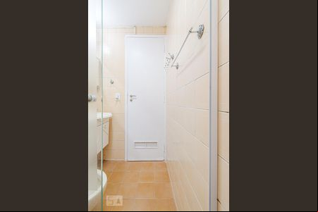 Banheiro de kitnet/studio à venda com 1 quarto, 30m² em Santa Cecília, São Paulo
