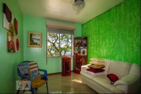 Sala de apartamento para alugar com 2 quartos, 48m² em Cristal, Porto Alegre