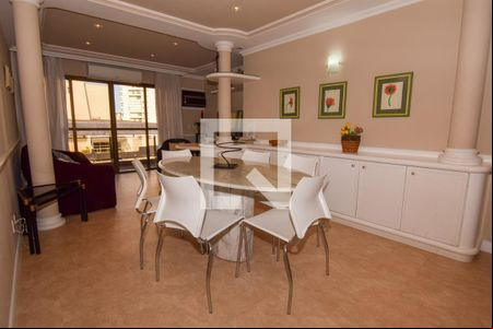 Sala de apartamento para alugar com 4 quartos, 130m² em Balneario Cidade Atlantica, Guarujá