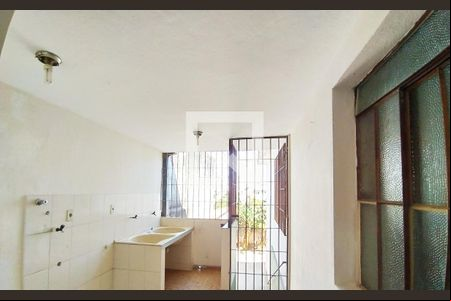 Casa à venda com 3 quartos, 117m² em Santa Cruz, Belo Horizonte
