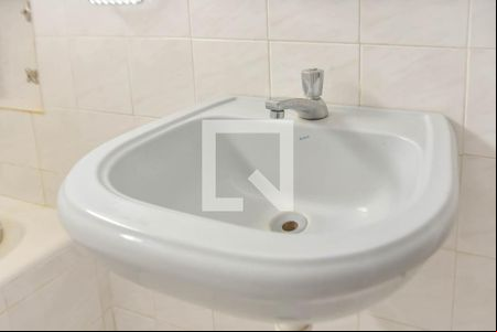 Banheiro de kitnet/studio à venda com 1 quarto, 30m² em Consolação, São Paulo