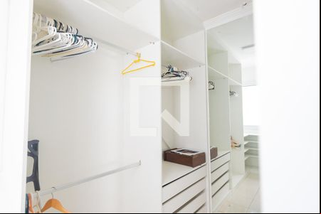 Closet de apartamento para alugar com 1 quarto, 92m² em Nonoai, Porto Alegre