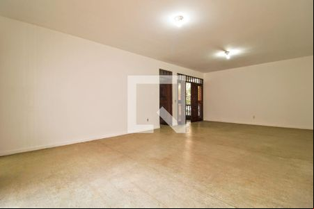 Casa à venda com 4 quartos, 320m² em Serra, Belo Horizonte