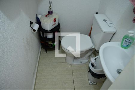 Lavabo de casa de condomínio para alugar com 2 quartos, 50m² em Graça, Cotia