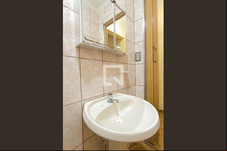Lavabo de casa para alugar com 2 quartos, 185m² em Jardim Presidente Dutra, Guarulhos