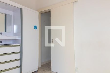 Quarto 1 de apartamento para alugar com 2 quartos, 53m² em Todos Os Santos, Rio de Janeiro