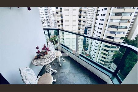 Apartamento à venda com 4 quartos, 380m² em Indianópolis, São Paulo