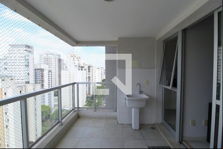 Varanda de kitnet/studio à venda com 1 quarto, 40m² em Indianópolis, São Paulo